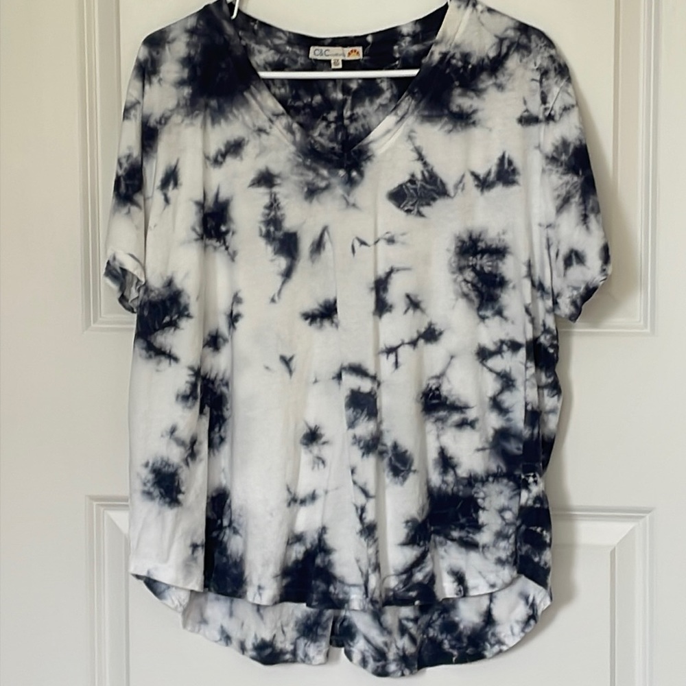 C & C California Tie Dye V Neck Tee 2XL